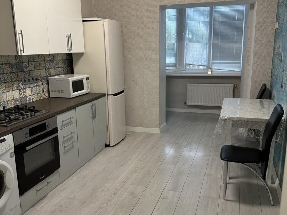 1к кв 42м2  10 лінія, газ! Ирпень