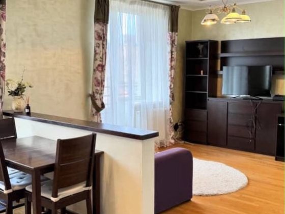 Здається в оренду 1кв з плюс кухні-студія по вулиці Шевченка