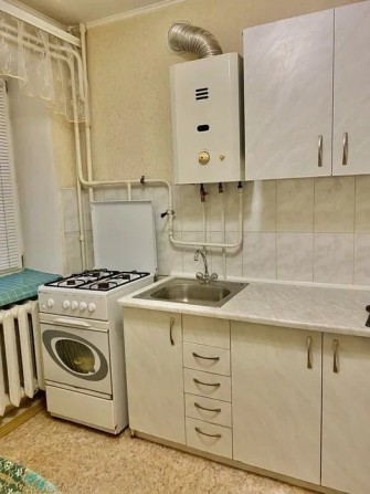 Пропонуємо вам на оренду затишну 1 кімнатну квартиру в хорошому житловому стані! - фото 1