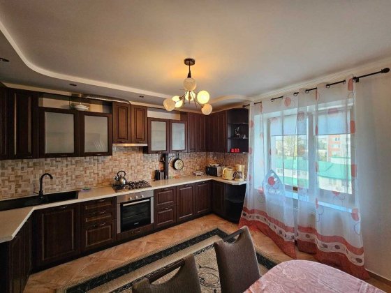 Оренда 3 кім квартири з гаражем на вул. Корольова Тернополь