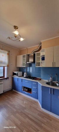 Гарна квартира в Херсоні . Автономне газове опалення . - фото 1