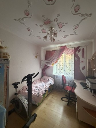 Сдам 3-х комнатную квартиру в центре Херсона р-н площади Ганнибала, медтехника, 1 этаж, 2-х этажный  - фото 1