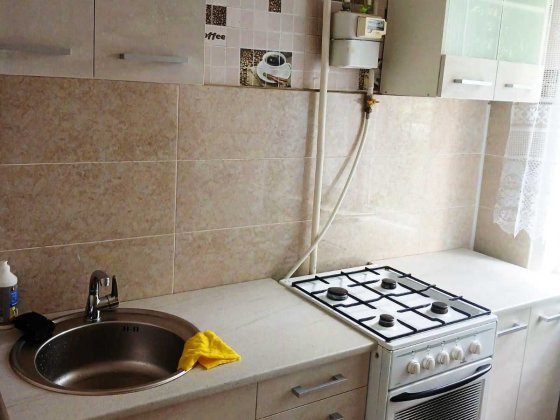 2 кім. кв. Митниця, р-н Дніпро Плаза. КІМНАТИ ОКРЕМІ. Газ. плита. Холодильник, Пральна машина.  2 По Черкаси