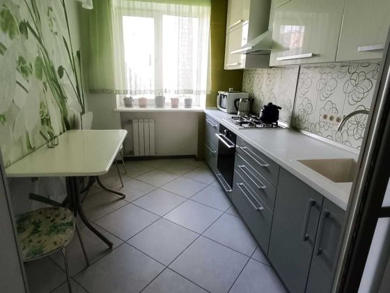 Оренда двохкімнатної квартири . Проспект Поля, 59