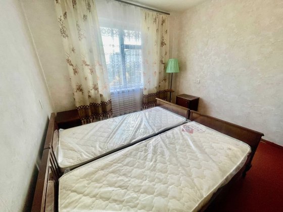 Доглянута 2х-кімнатна. Можна з тваринкою.Р-н "Нива". Чернигов