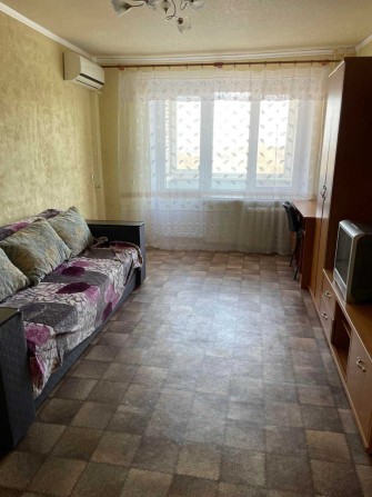 АКТУАЛЬНО! Сдам 2к кв на жм Покровский, правый берег, метро. - фото 1