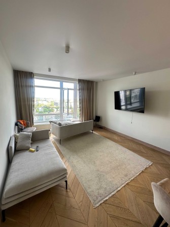 Оренда просторої 3-кімнатної квартири в ЖК «Парус Park», вул.Кульпарківська - фото 1