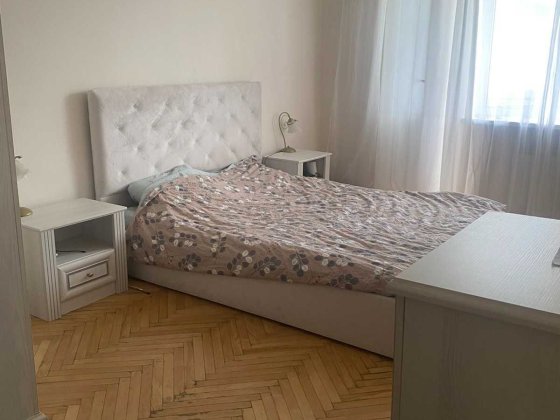 Оренда 2 кімнатна квартира вулиця Коновальця затишене місце Львов