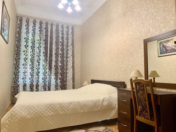 Здається 3 к квартира, вул. Сергія Єфремова,21 а , парк Шевченко