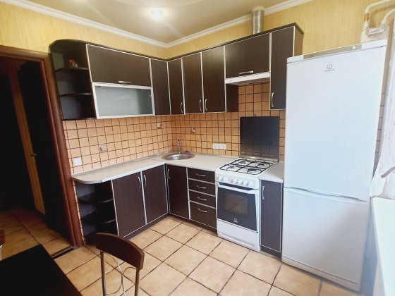 Здам 2 кім вул.Мурманська Запорожье