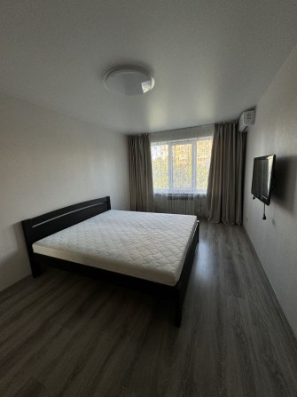 сдам 2к квартиру на тополе 3 - фото 1