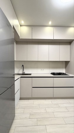 Оренда 1 кім 45м2 в новобудові по вул. Зелена (Авторинок) - фото 1