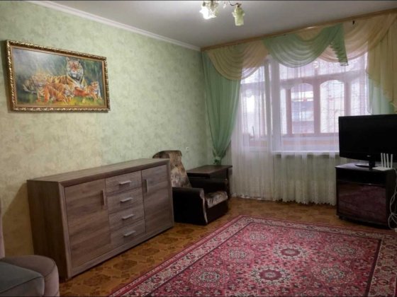 оренда 2 кімнатної квартири Корабельній район Айвазовського,4\9 цегла,меблі техніка гарний стан Николаев