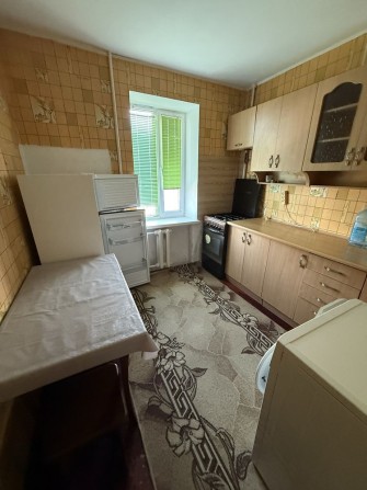 Здаю 1 кімнатну квартиру Озерна 13 АТБ - фото 1