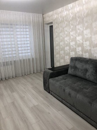 Сдам стильную 2-комнатную квартиру в самом центре Бородинского - фото 1