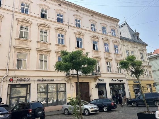 Оренда 2-кімнатної квартири , вулиця Театральна 7, 600$ Львов