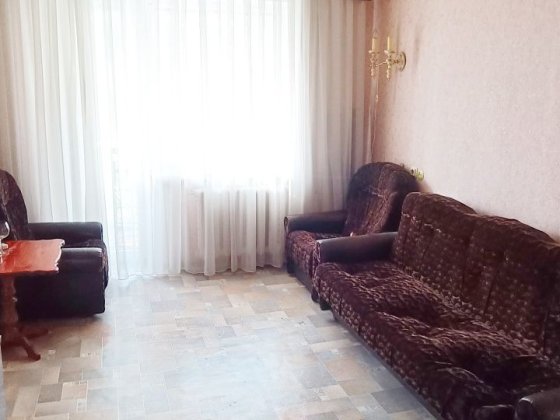 Здам 3-к. квартиру на 12 кварталі.пр.Б. Хмельницького, 114 Днепр