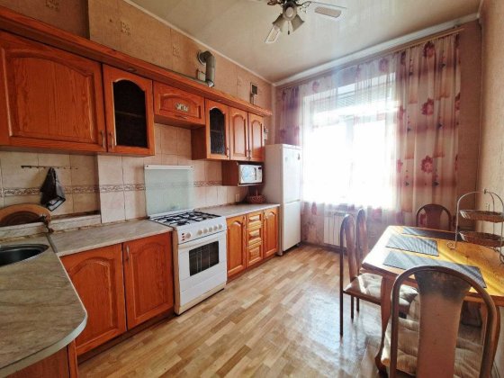Сдам с косметическим ремонтом,очень чистая.