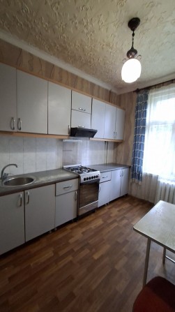 Сдам 2 ю квартиру Победы дом 1. - фото 1