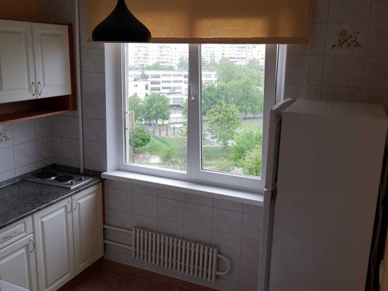 2 кв біля метро Олексіївська Харків