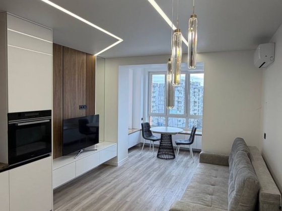 Оренда нової квартири в ЖК Сан Сіті (SunCity), лівий берег, Караван/Лівобережний