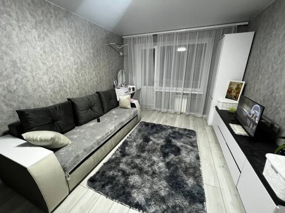 Здам 1 к квартиру Щелгунова 12