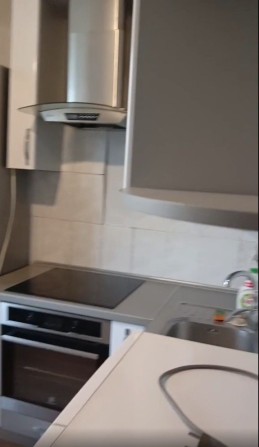 Сдам 3 комнатную квартиру ул Л Сердюка 60 м2, 5\16 ,хорошая цена,рекомендую VV - фото 1