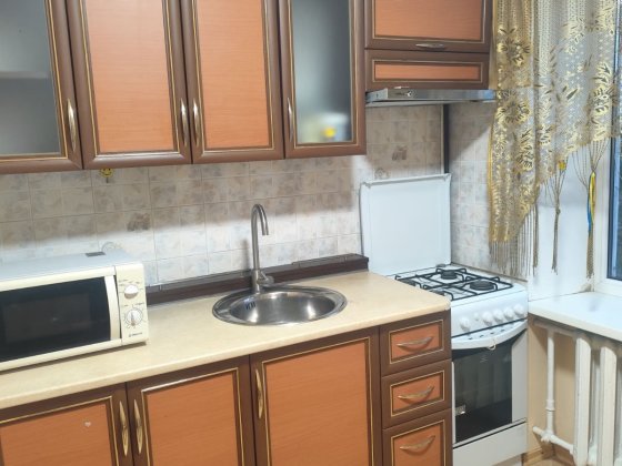 Здам 2 кім.кв.3/9вул.Ситова ,район парку і Варусу. Запоріжжя