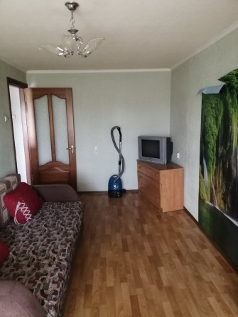 Сдам 1 кв Новые Дома Коммунальный рынок  Ландау 7000 гр. - фото 1