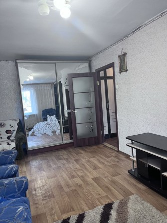Заболотного/ Жолио -Кюри  1 комнатная можно с ребенком - фото 1