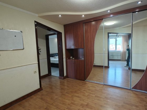 Сдам 3 комнатную квартиру, МЖК Харків