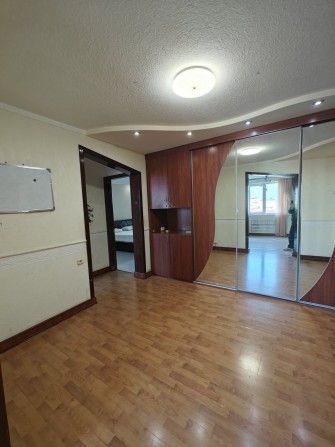 Сдам 3 комнатную квартиру, МЖК - фото 1