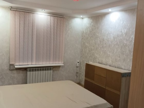 Заболотного/Добровольского, 3 комнатная на 1эт, газ