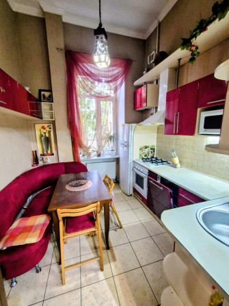 Сдам отличную 3 к.квартиру на Пироговской  2 эт, балкон 14000 - фото 1