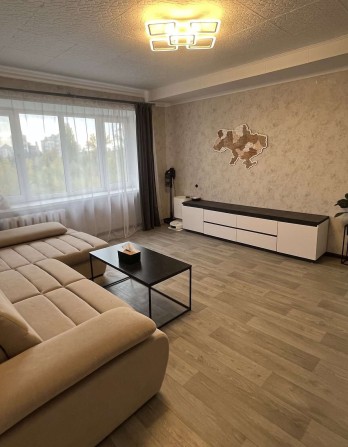 Продаж 3-к квартири вул. Чистяківська 12 - фото 1