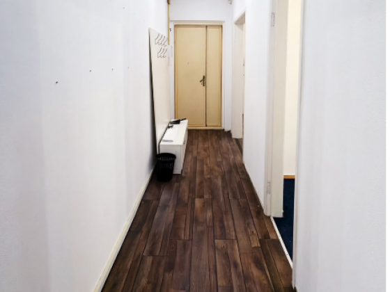ОРЕНДА: Фасад 64 м² у Сталнка Центр, вул. Прорізна, 13) Киев
