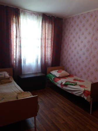 Здам квартиру місяць два. Для бригади робочих  Київ Голосівський Теремки.Є безготівковий розрахунок. - фото 1
