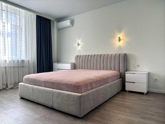 Стильна квартира 60 м² в оренду у ЖК «Русанівська Гавань»