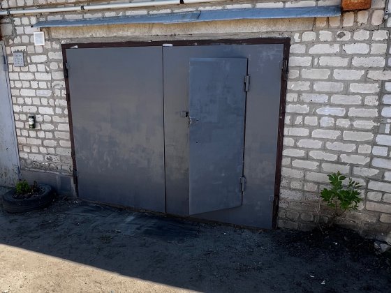Продам гараж пр,Крилова Лозова