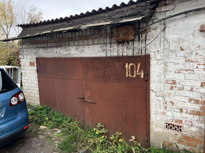 Цегляний гараж 4х6 м під відновлення - фото 1