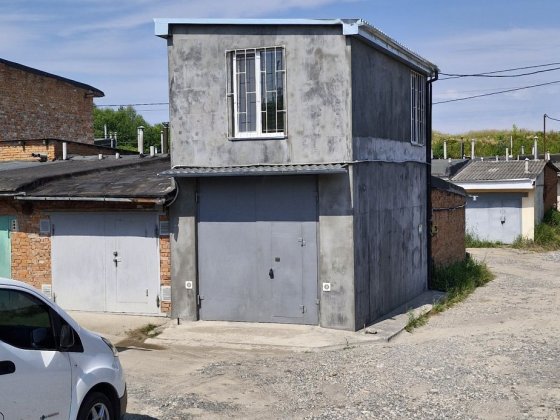 продам 2-х поверховий гараж Хмельницкий