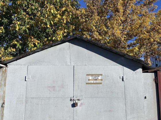 Продам просторий металевий гараж на автостоянці №1 по вул. Зарічанська Хмельницкий