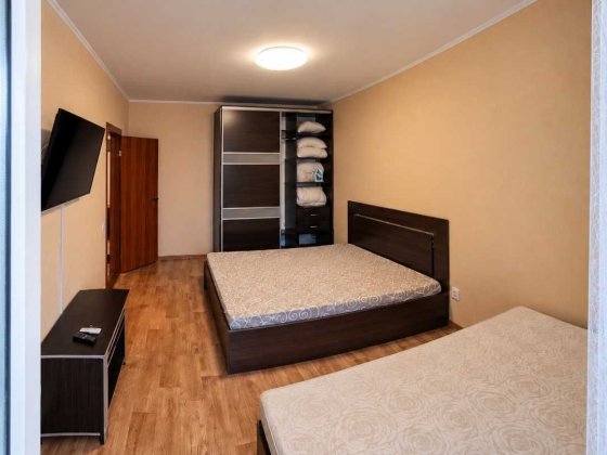 сдам 2-кімнатну квартиру, на місяць,  8 спальних місць, Оболонь, Новий ЖК, пер. Балтійський 5, 8 пов