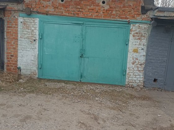 Гараж кирпичный на Боженка