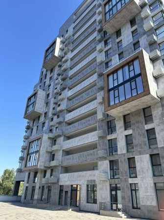 Паркоместо 88 с электророзеткой, ЖК Пятый Континент, 5 Континент, Победа, собственник - фото 1