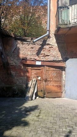 Гараж вул. Чайковського Скорина 26 - фото 1