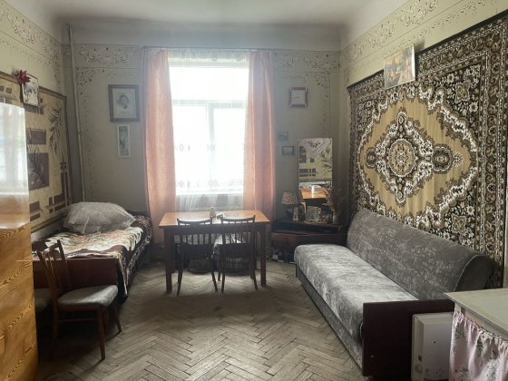 Продається кімната в гуртожитку Дрогобыч