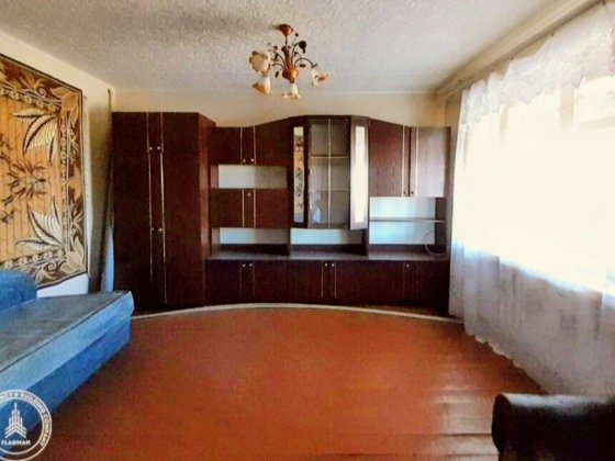 Продається простора кімната в гуртожитку з балконом, на 36м² Винница