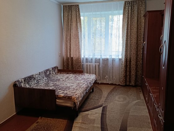 Велика кімната в гуртожитку, Ближньому Замості Винница