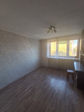 Продаж великої кімнати в гуртожитку біля Глобалу - фото 1